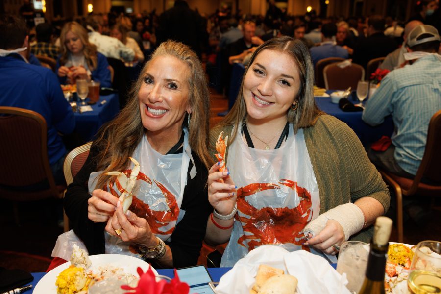 United Contractors 2022 Crab Feed